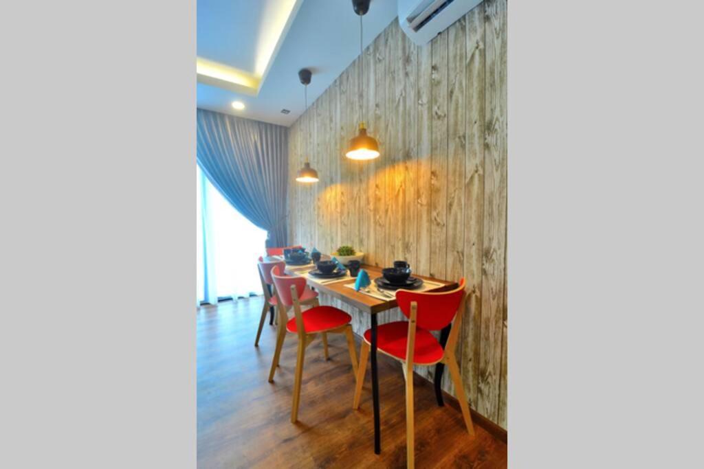 Vivacity Jazz Suite New Luxury Cozy Home A13 Кучинг Екстериор снимка